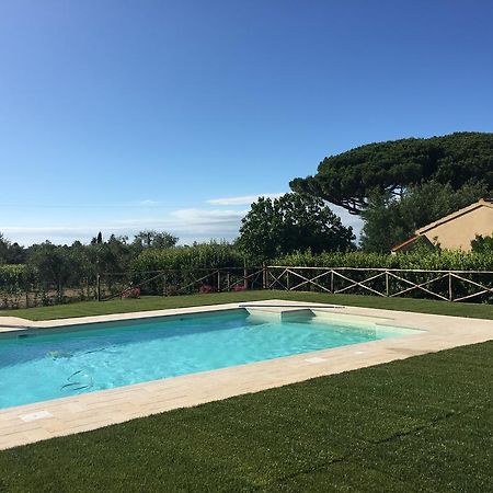 Agriturismo Quattro Pini カスタニェート・カルドゥッチ エクステリア 写真