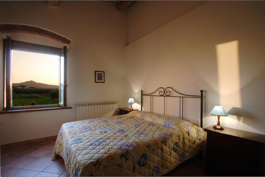 Agriturismo Quattro Pini カスタニェート・カルドゥッチ 部屋 写真