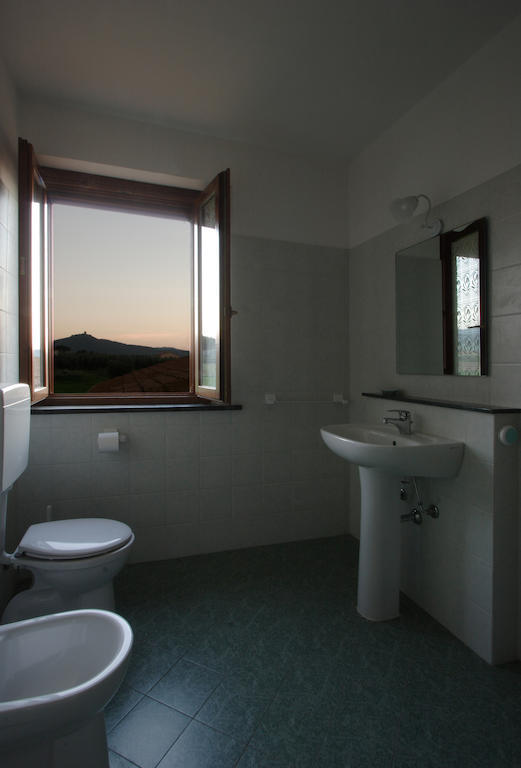 Agriturismo Quattro Pini カスタニェート・カルドゥッチ 部屋 写真