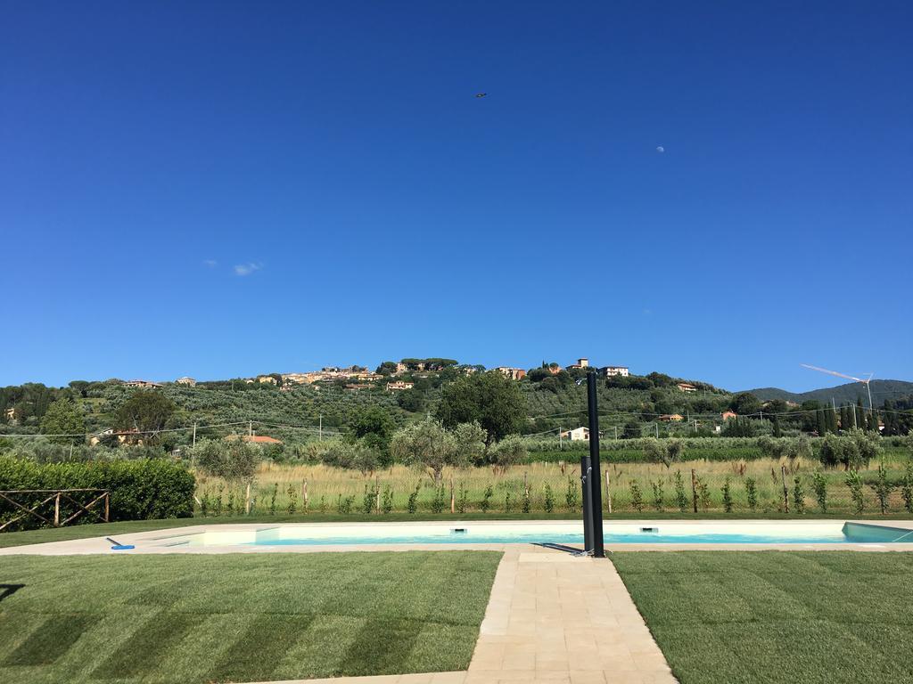 Agriturismo Quattro Pini カスタニェート・カルドゥッチ エクステリア 写真